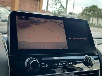 2024 Nissan Armada SV