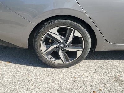 2022 Hyundai Elantra Limited