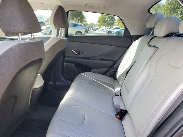 2022 Hyundai Elantra Limited