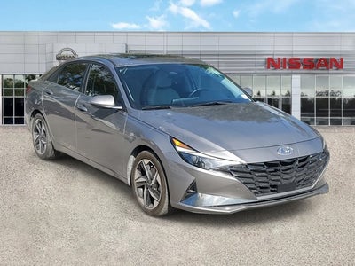 2022 Hyundai Elantra Limited