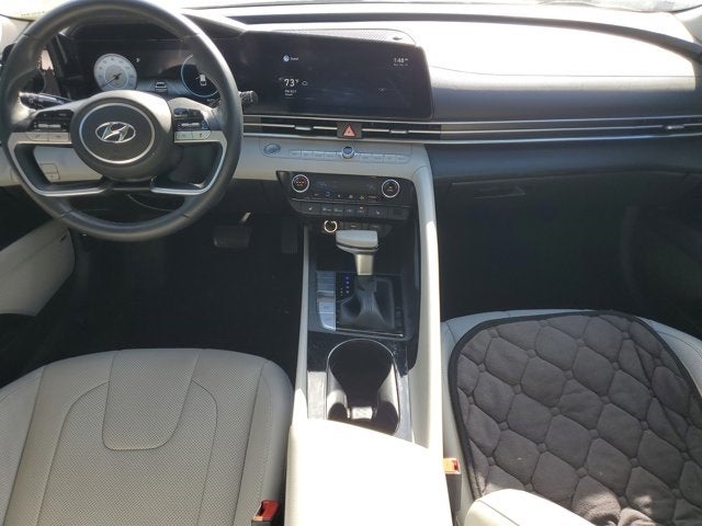 2022 Hyundai Elantra Limited