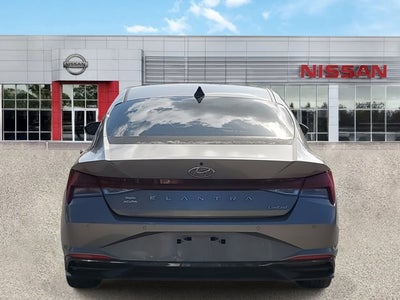 2022 Hyundai Elantra Limited