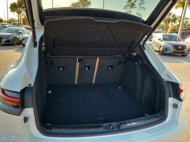 2020 Porsche Macan Base