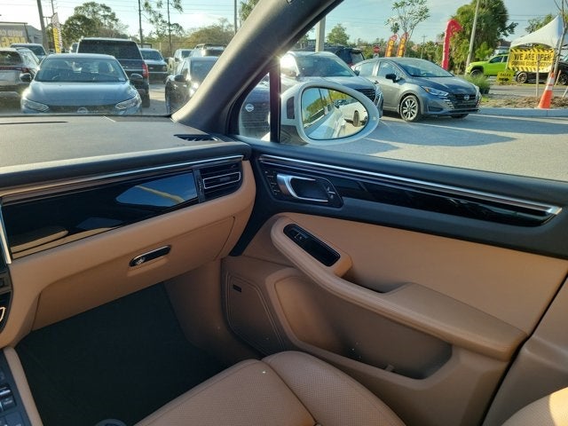 2020 Porsche Macan Base