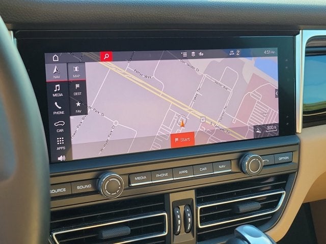 2020 Porsche Macan Base