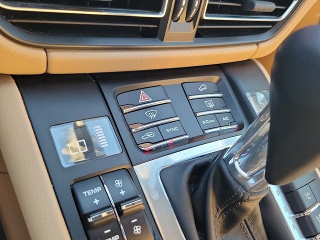 2020 Porsche Macan Base