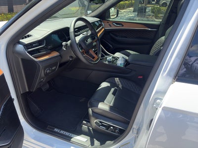 2025 Jeep Grand Cherokee L Summit Reserve