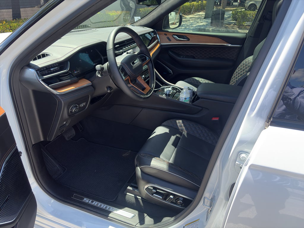 2025 Jeep Grand Cherokee L Summit Reserve