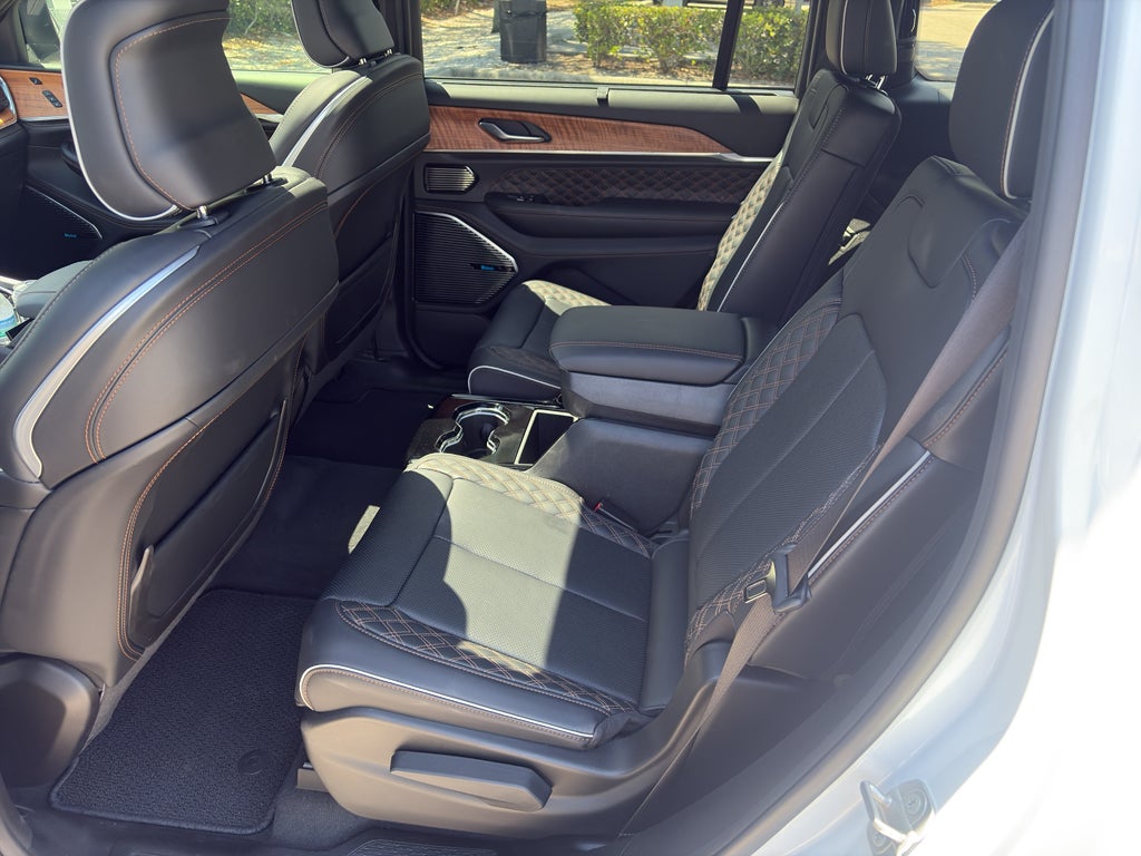 2025 Jeep Grand Cherokee L Summit Reserve