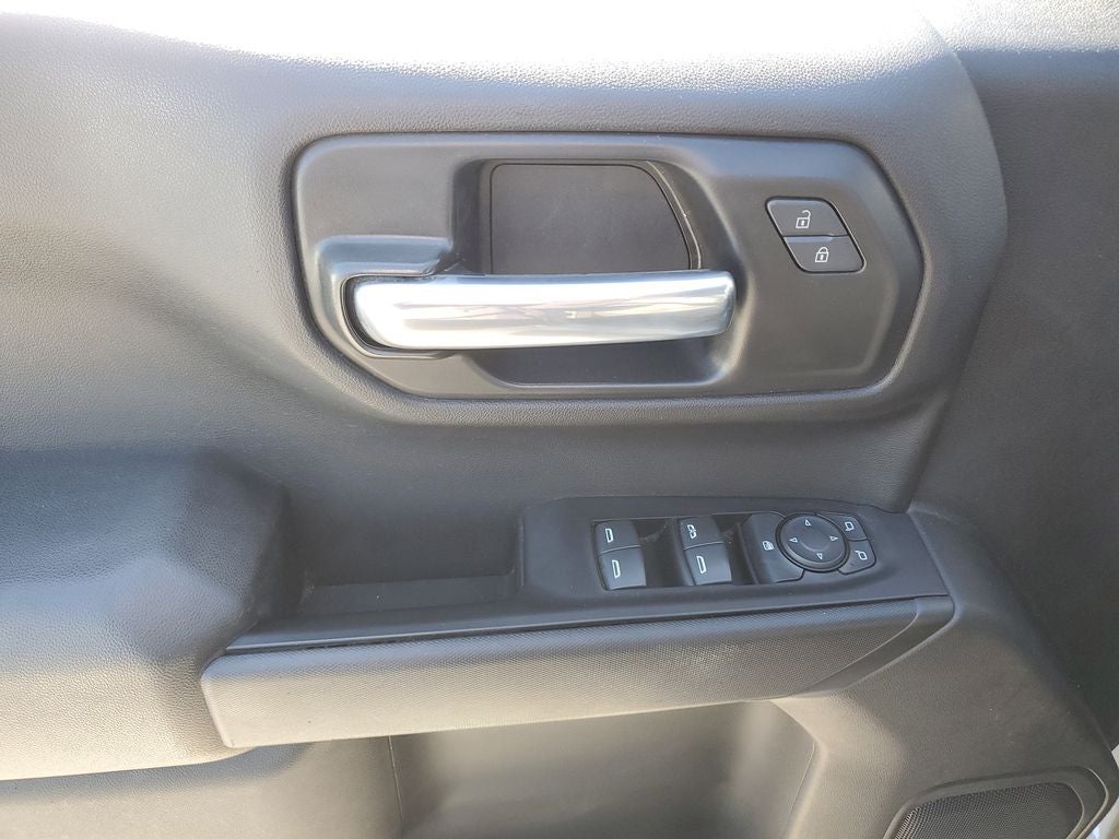 2020 Chevrolet Silverado Custom