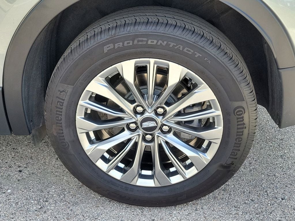 2025 Cadillac XT4 FWD Premium Luxury