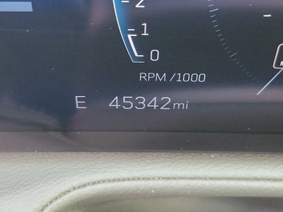 2025 Cadillac XT4 FWD Premium Luxury