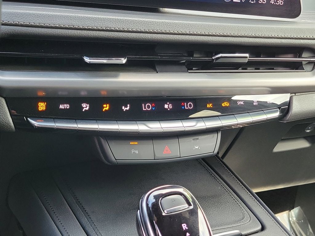 2025 Cadillac XT4 FWD Premium Luxury