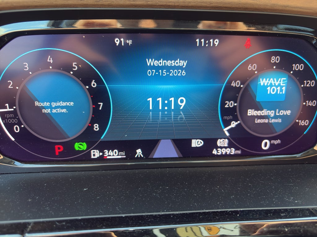 2025 Volkswagen Atlas 2.0T SE w/Technology