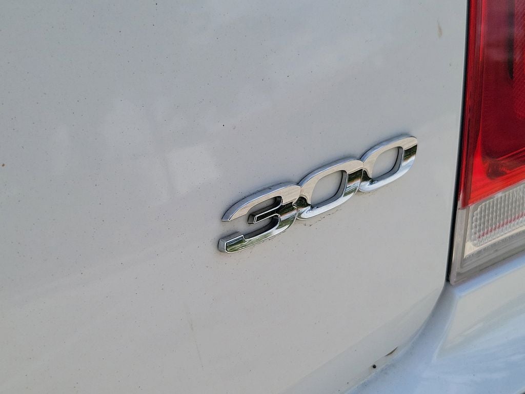 2016 Chrysler 300 Limited