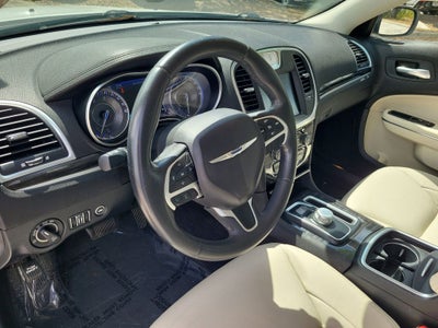 2016 Chrysler 300 Limited