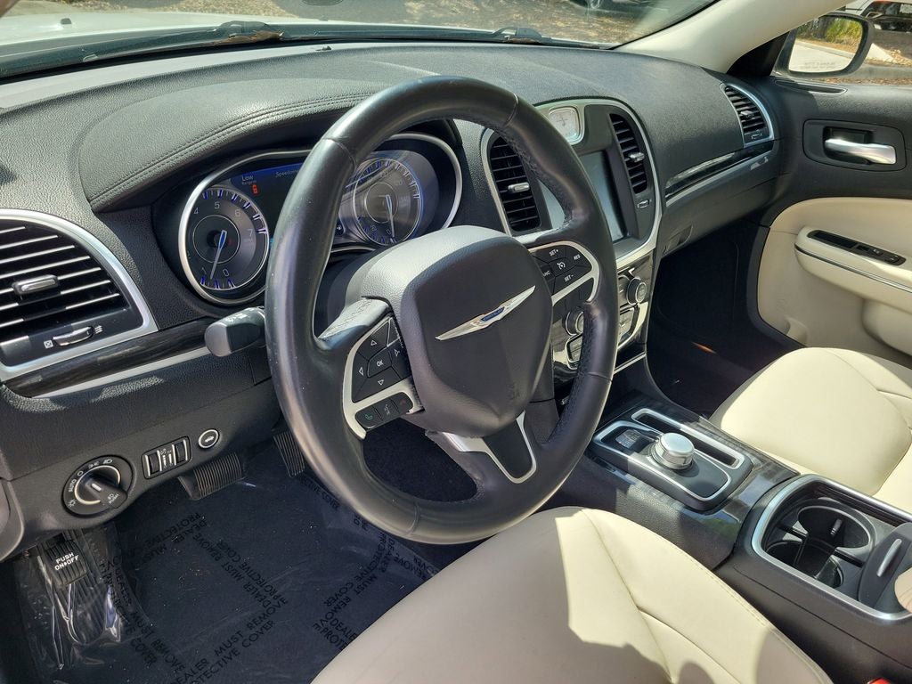 2016 Chrysler 300 Limited