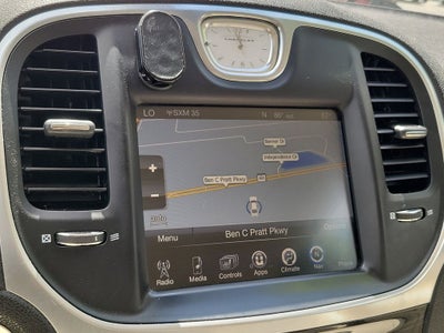 2016 Chrysler 300 Limited