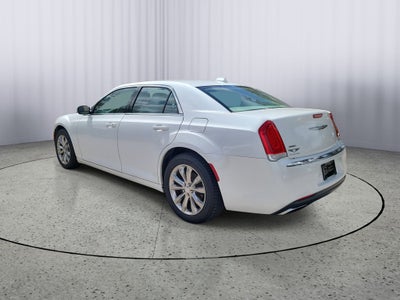 2016 Chrysler 300 Limited