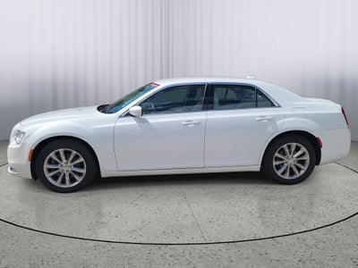 2016 Chrysler 300 Limited