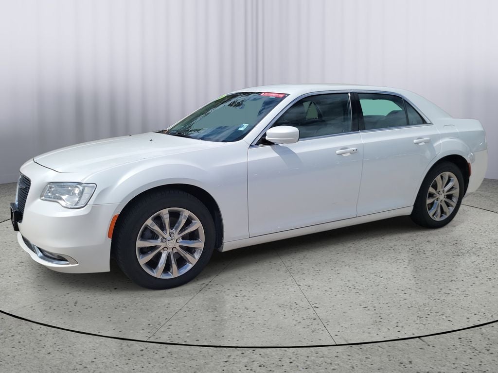 2016 Chrysler 300 Limited