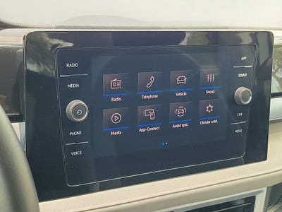 2025 Volkswagen Taos SE