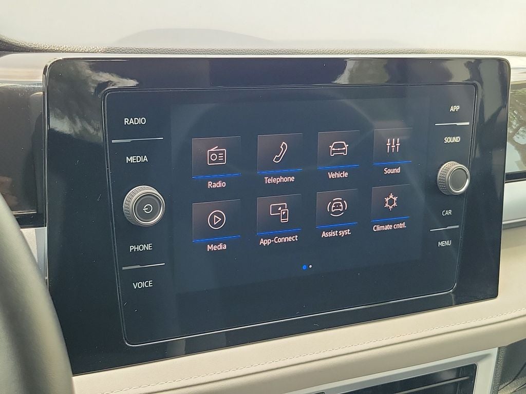 2025 Volkswagen Taos SE
