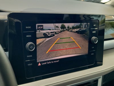 2025 Volkswagen Taos SE
