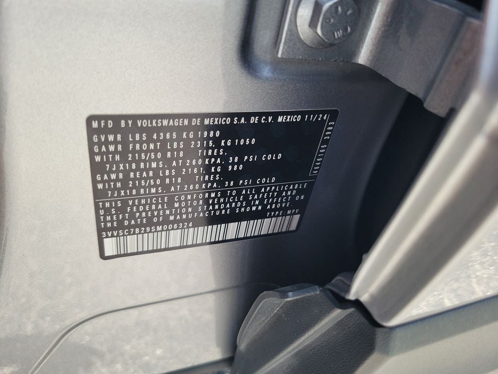 2025 Volkswagen Taos SE