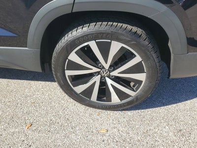 2022 Volkswagen Taos SE