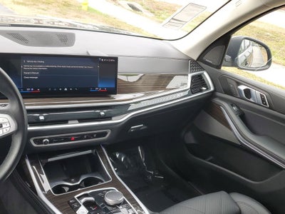 2024 BMW X7 xDrive40i
