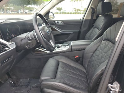 2024 BMW X7 xDrive40i