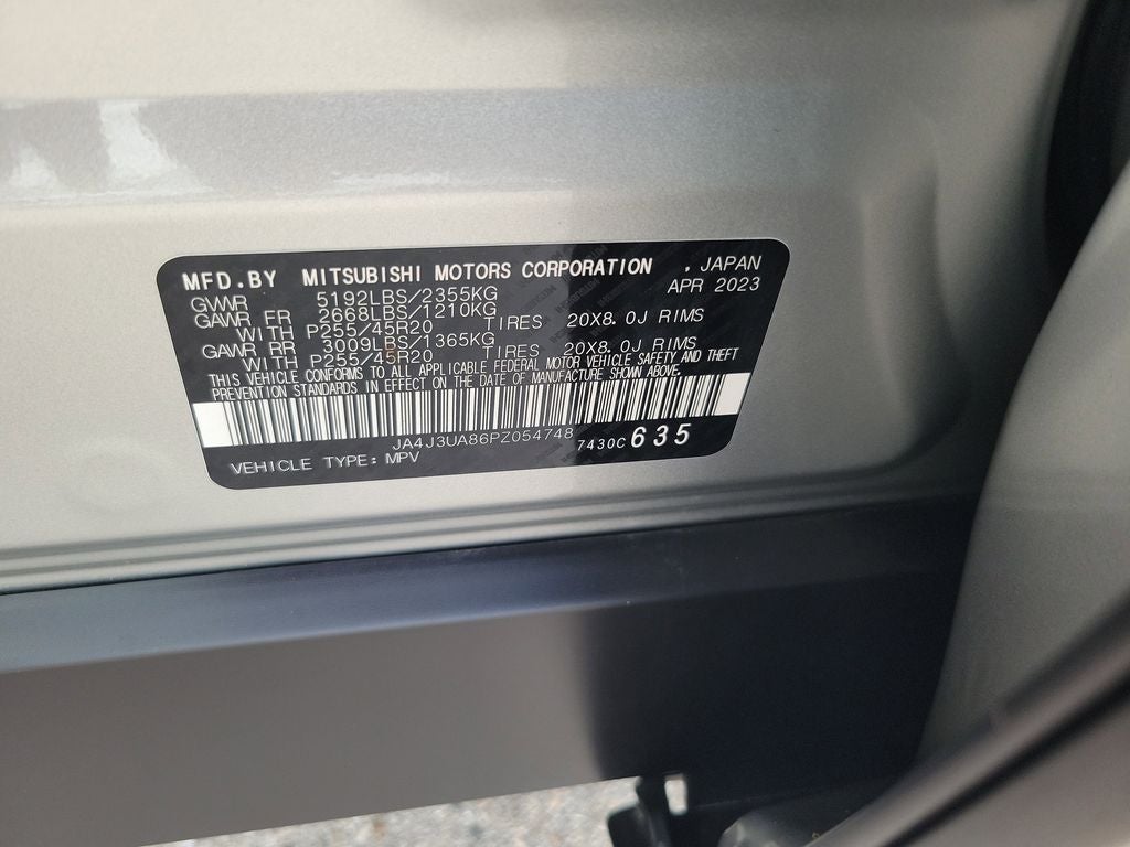 2023 Mitsubishi Outlander SE