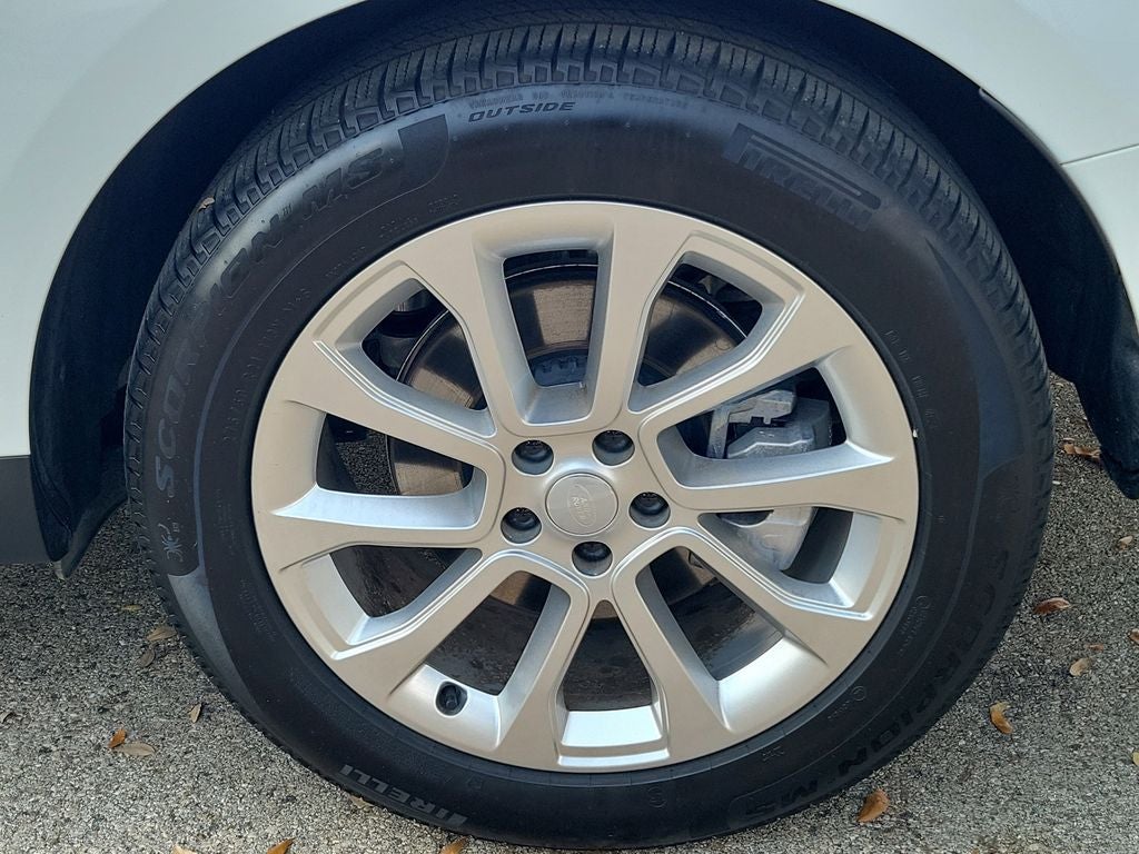 2025 Land Rover Range Rover Sport SE