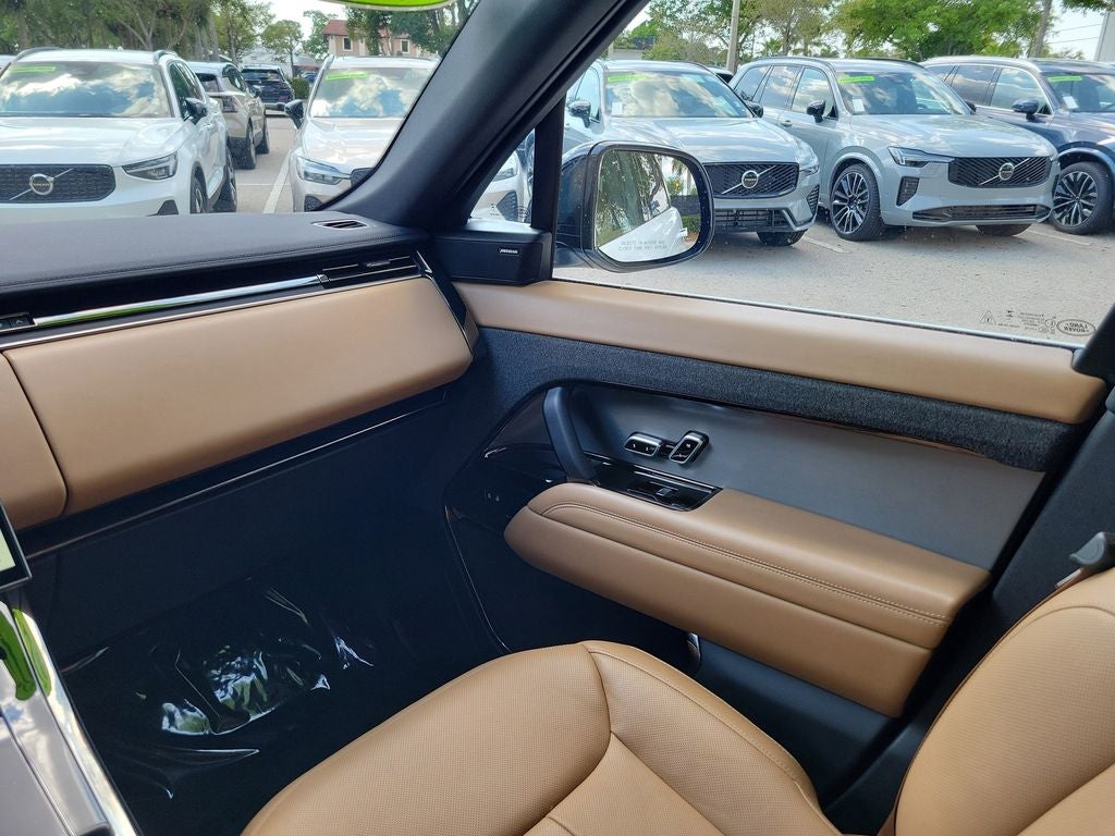 2025 Land Rover Range Rover Sport SE