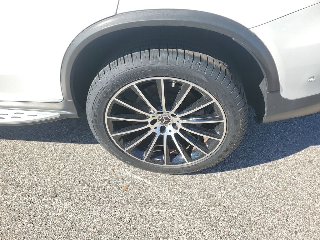 2022 Mercedes-Benz GLC 300 Coupe