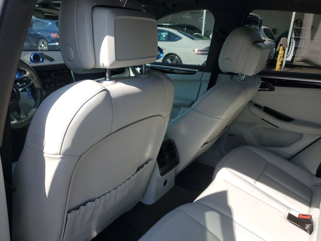 2021 Porsche Macan S