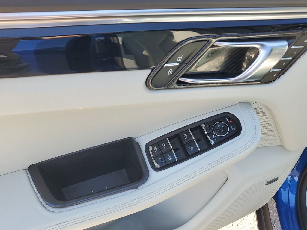 2021 Porsche Macan S