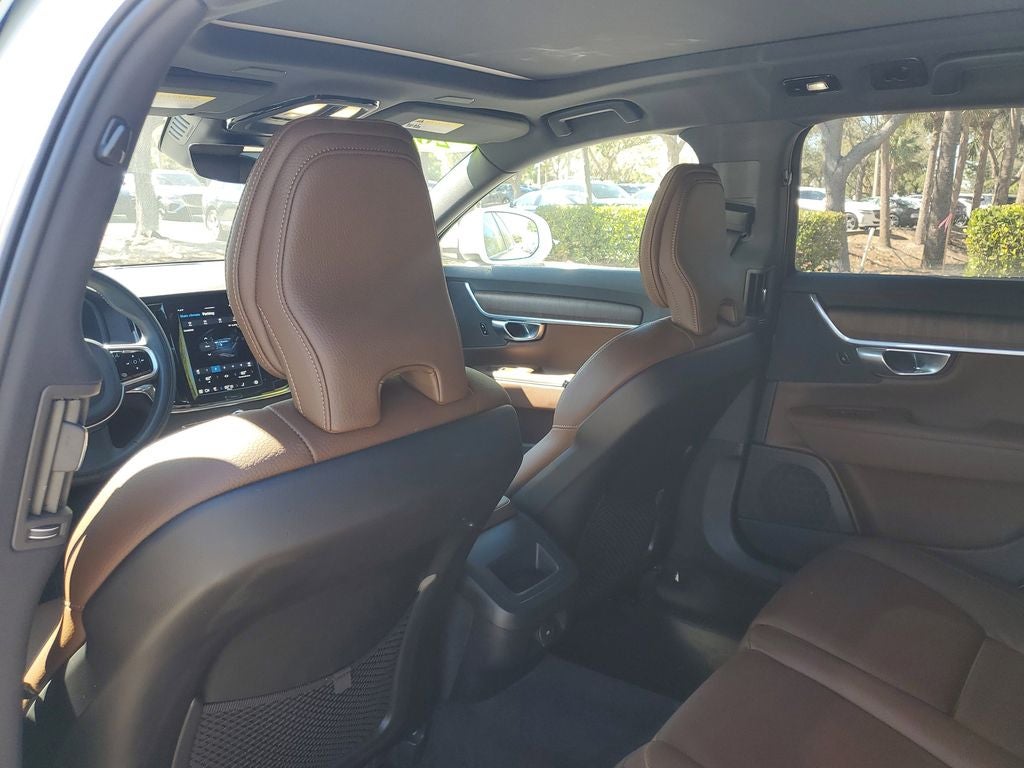 2022 Volvo V90 Cross Country B6