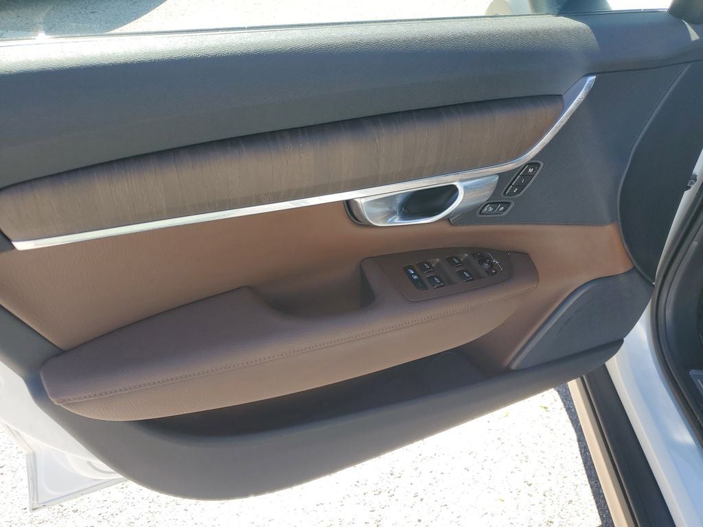 2022 Volvo V90 Cross Country B6