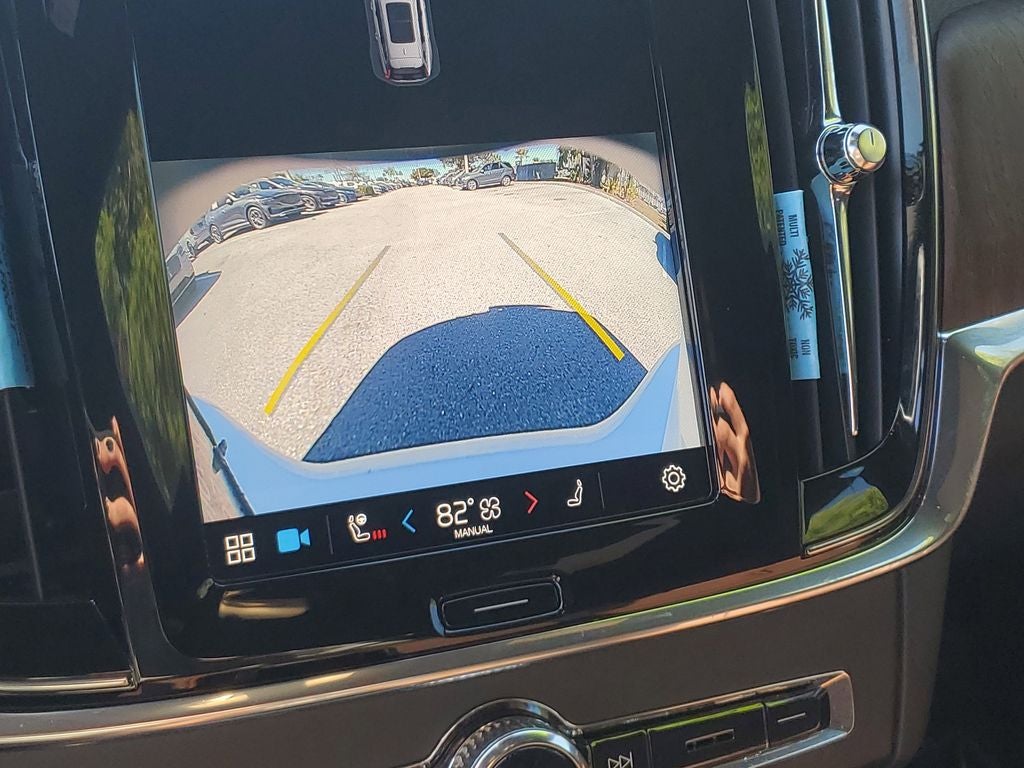 2022 Volvo V90 Cross Country B6