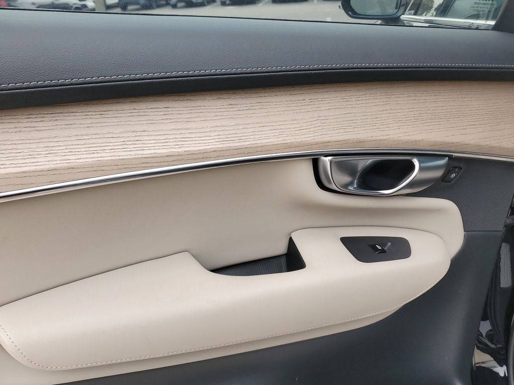 2025 Volvo XC90 2025.5 Plus