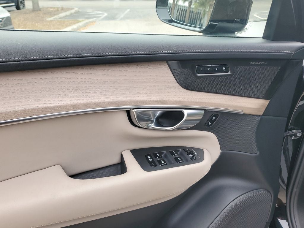 2025 Volvo XC90 2025.5 Plus