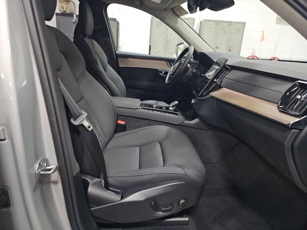 2025 Volvo XC90 2025.5 Plus