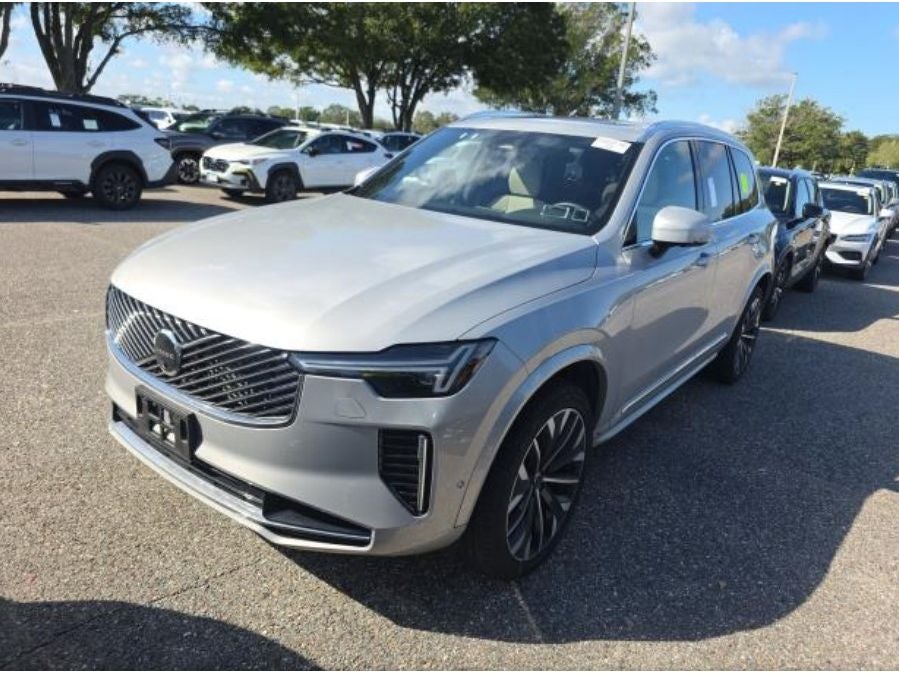 2025 Volvo XC90 Plus