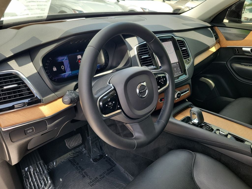 2023 Volvo XC90 Plus