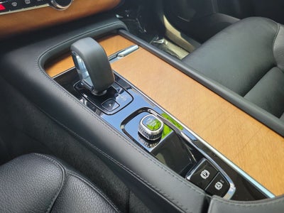 2023 Volvo XC90 Plus