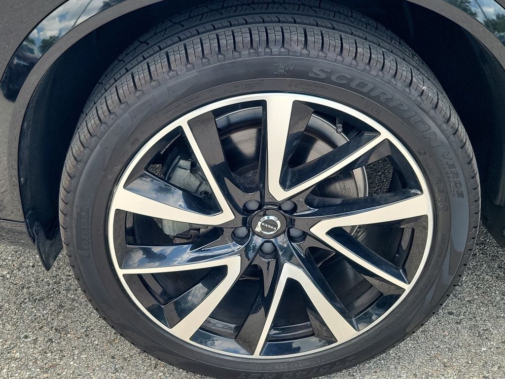 2023 Volvo XC90 Plus
