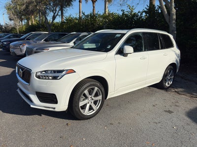 2021 Volvo XC90 Momentum