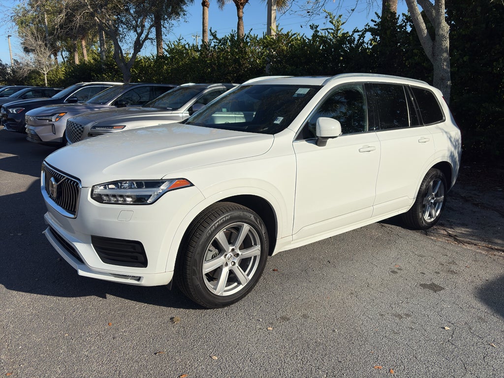 2021 Volvo XC90 Momentum